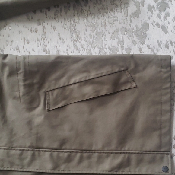 Victorinox Utility Charmotane Jacket Army Green SzS - Picture 9 of 12